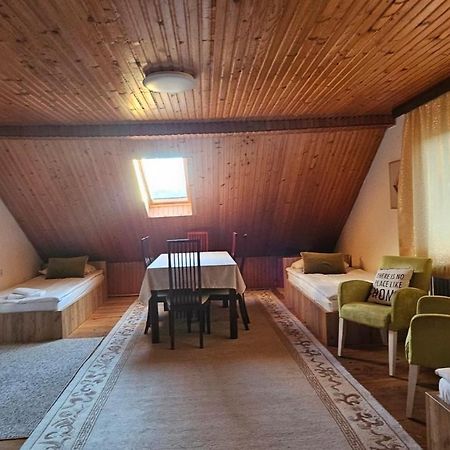 Family Apartment With Garden 塞拉耶佛 外观 照片